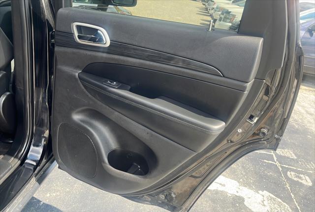 used 2020 Jeep Grand Cherokee car, priced at $18,999