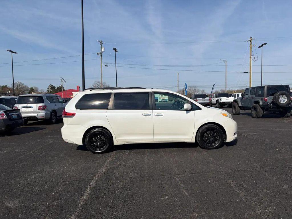 used 2012 Toyota Sienna car