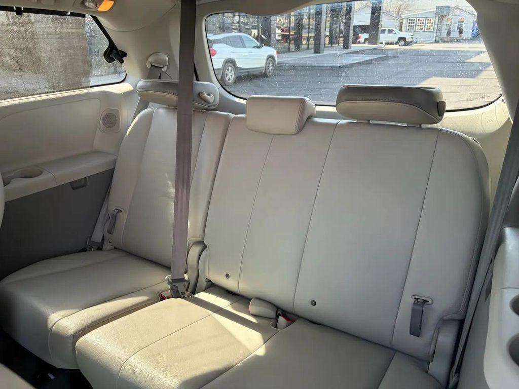 used 2012 Toyota Sienna car