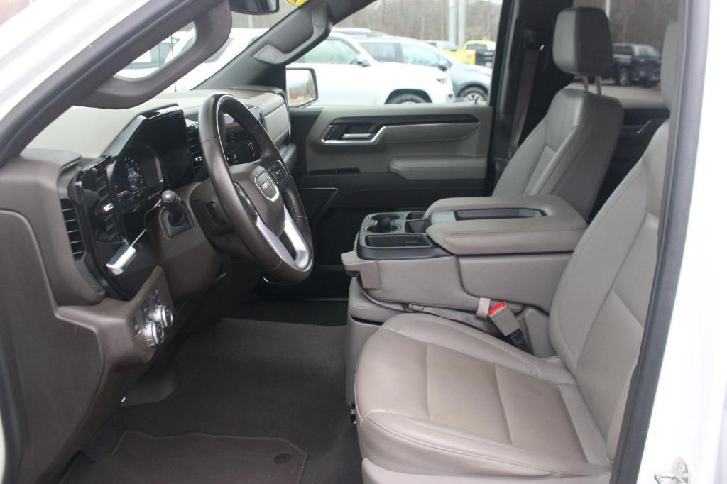 used 2024 GMC Sierra 1500 car, priced at $42,000