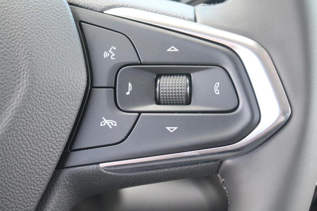 new 2026 Chevrolet Trax car, priced at $25,175