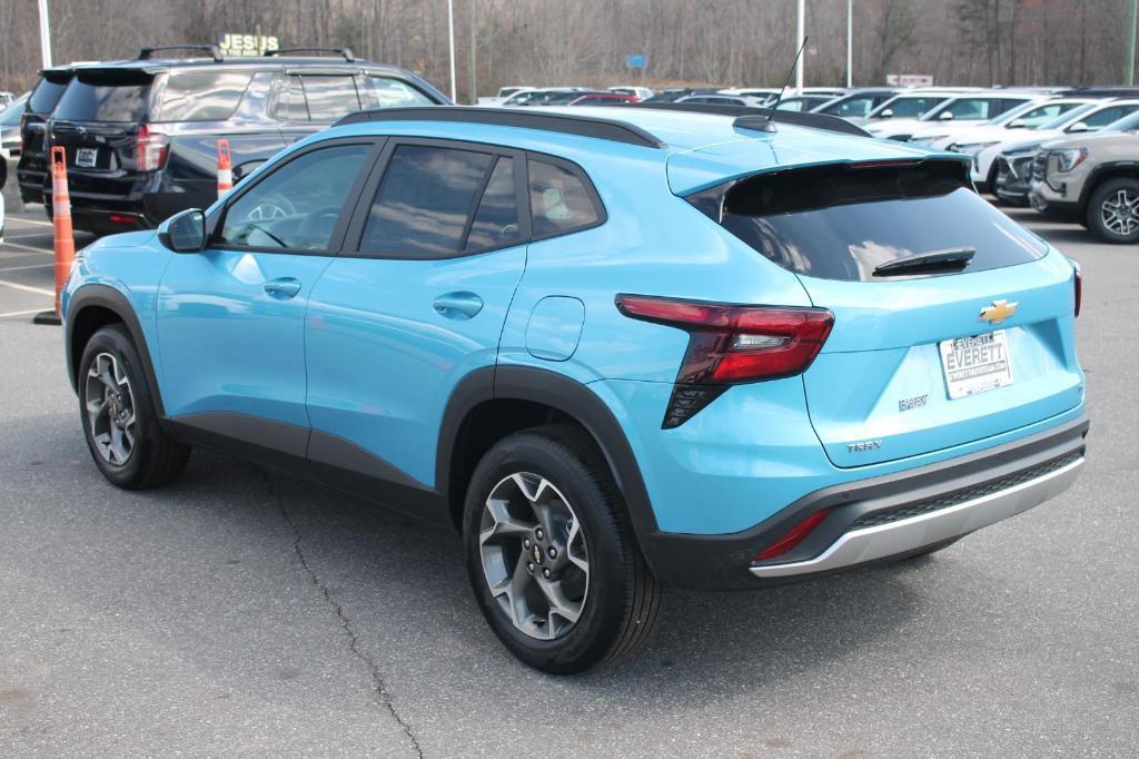 new 2026 Chevrolet Trax car, priced at $25,175