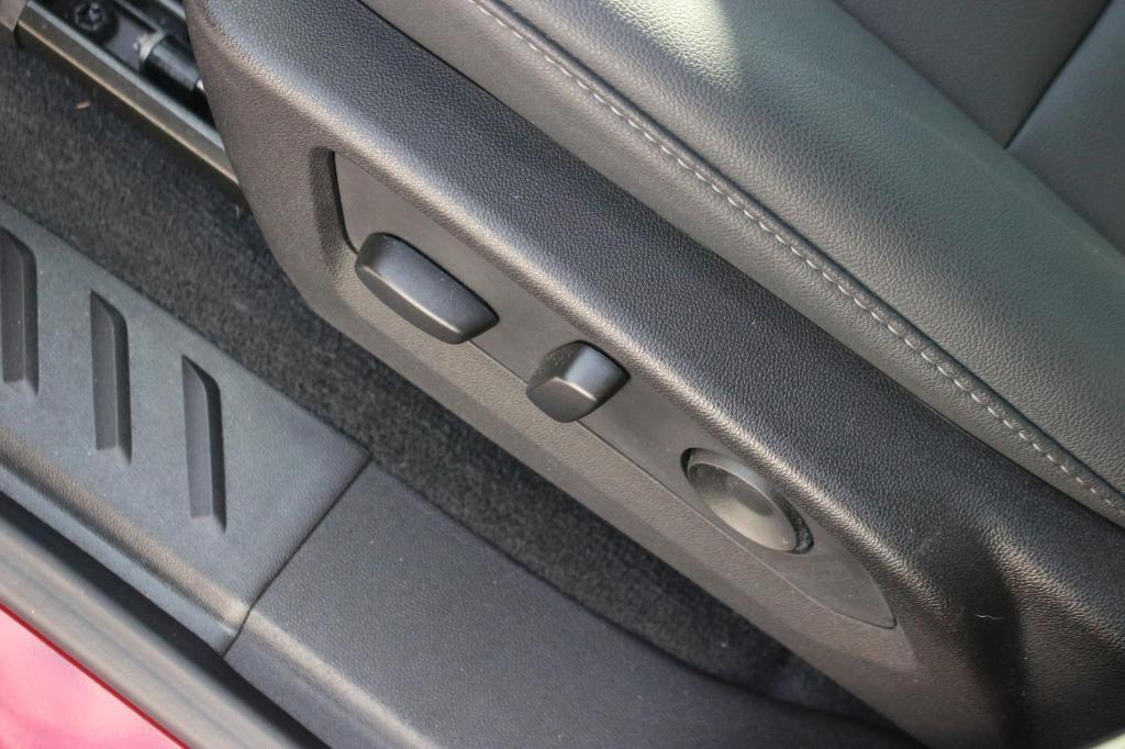 used 2025 GMC Canyon car, priced at $33,500