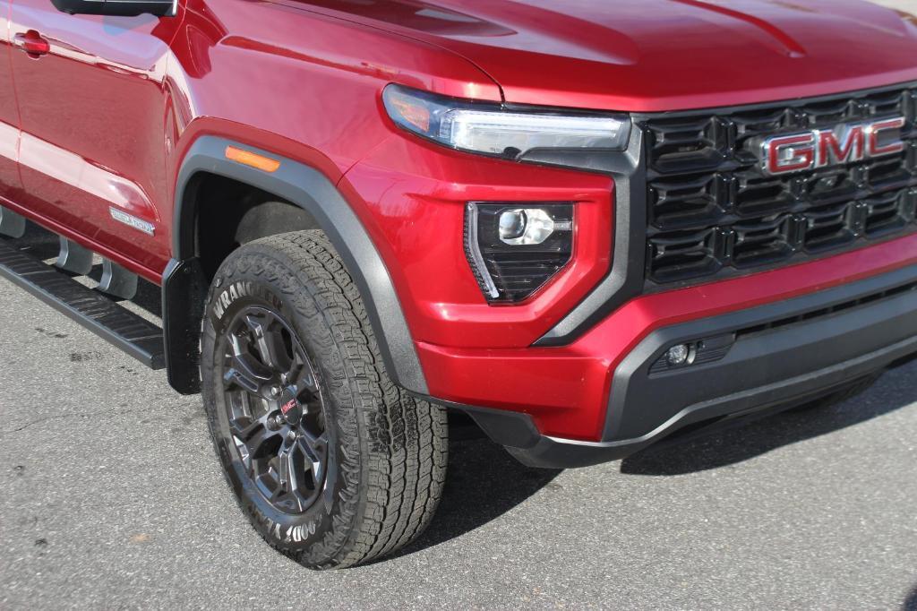 used 2025 GMC Canyon car, priced at $33,500