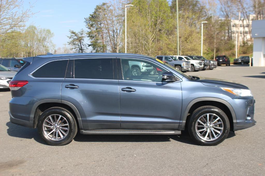 used 2019 Toyota Highlander car, priced at $20,500