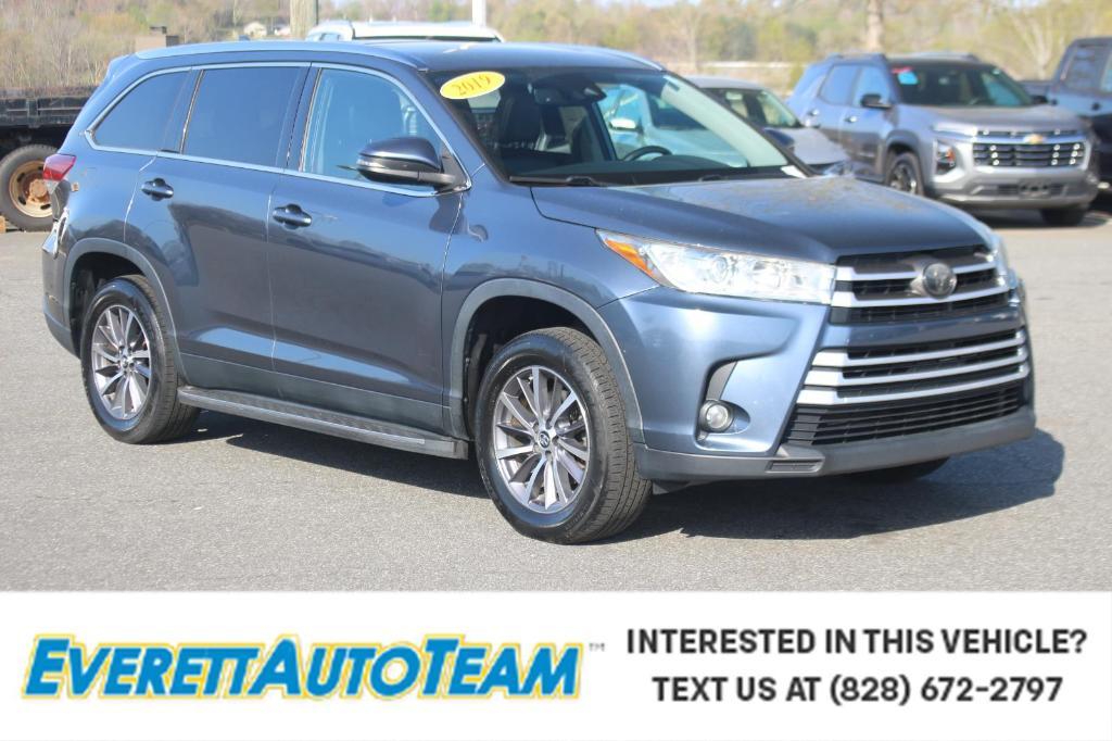 used 2019 Toyota Highlander car, priced at $20,500
