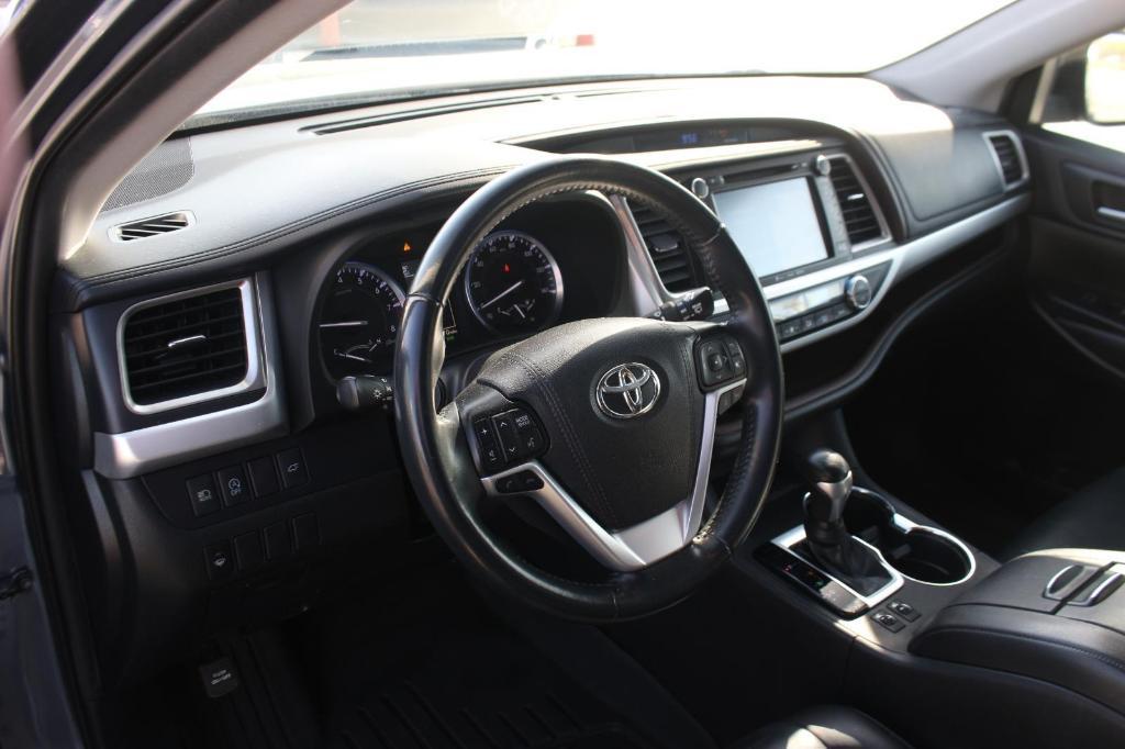 used 2019 Toyota Highlander car, priced at $20,500