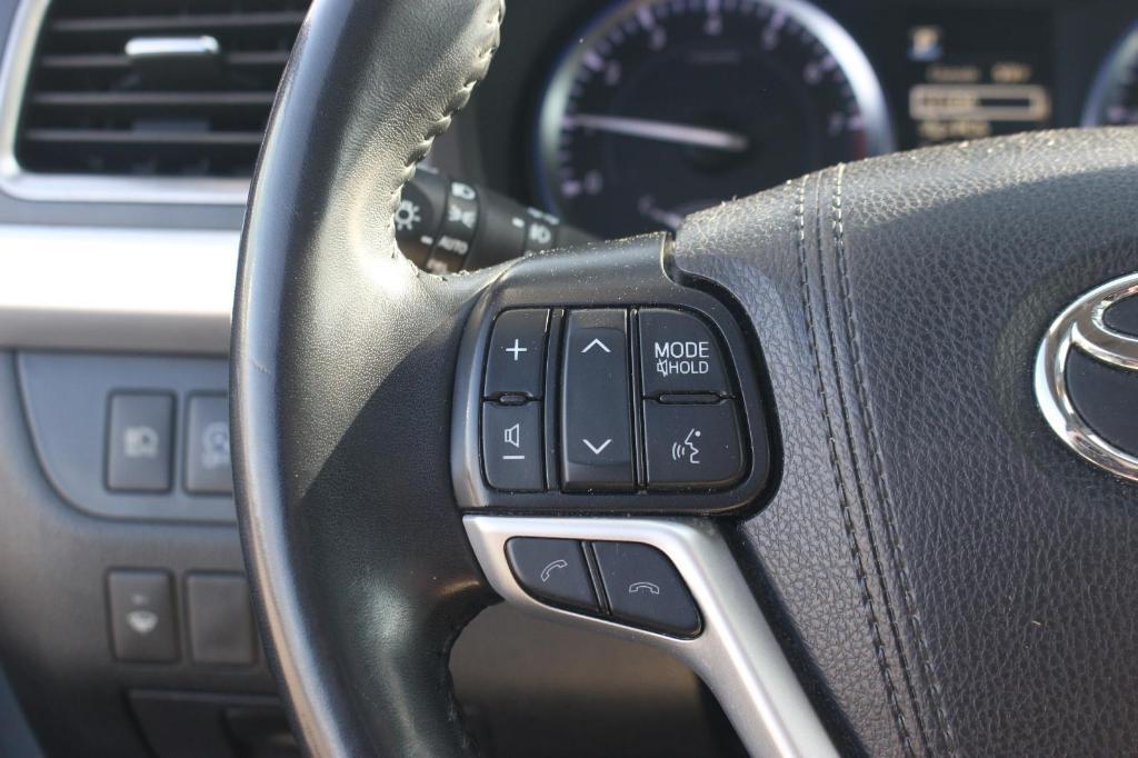 used 2019 Toyota Highlander car, priced at $20,500