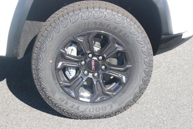 new 2025 GMC Canyon car, priced at $46,075