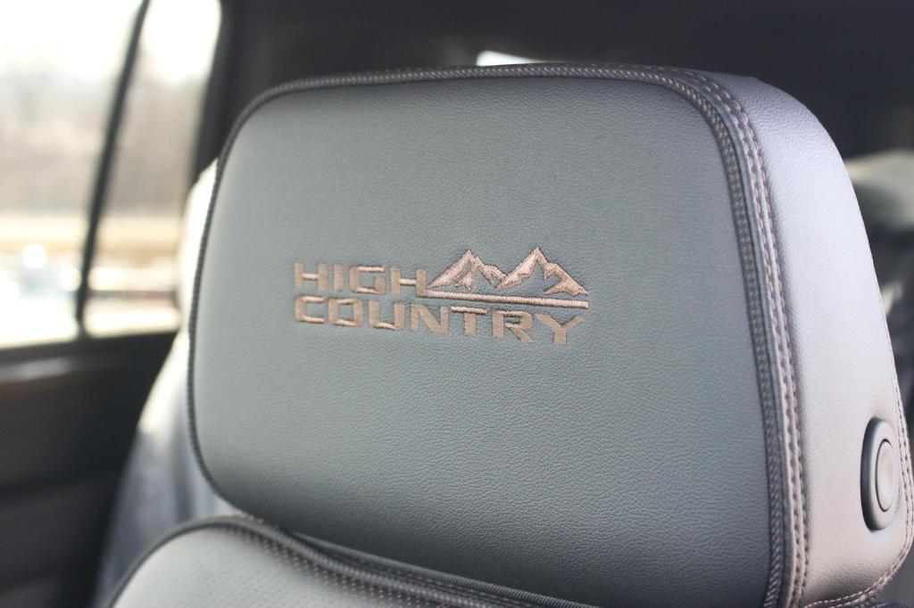 new 2026 Chevrolet Suburban car, priced at $92,580