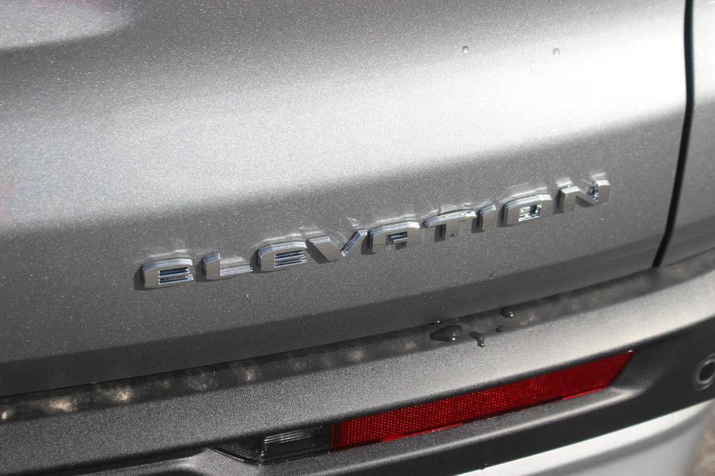 new 2026 GMC Acadia car, priced at $43,926