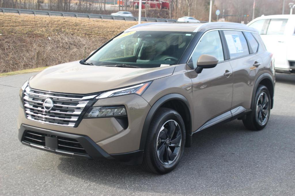 used 2025 Nissan Rogue car, priced at $25,500
