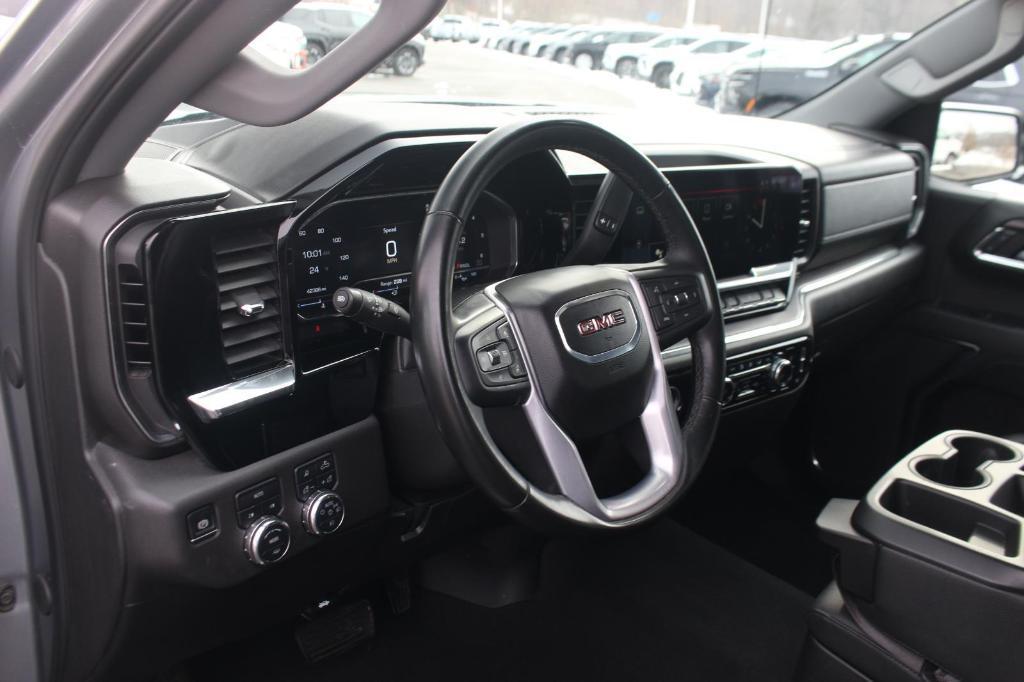 used 2024 GMC Sierra 1500 car, priced at $41,000