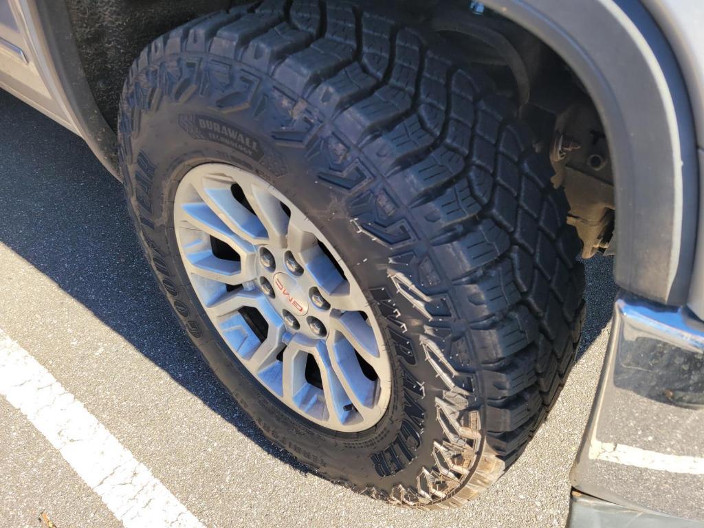 used 2015 GMC Sierra 1500 car, priced at $17,000