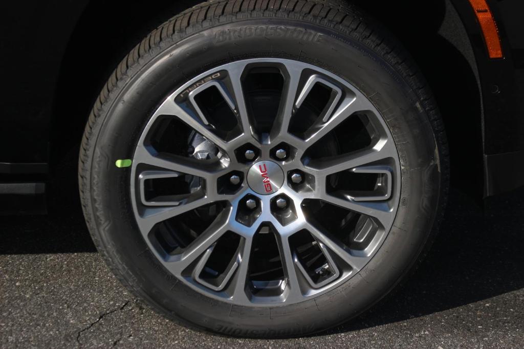 new 2026 GMC Yukon XL car, priced at $95,555