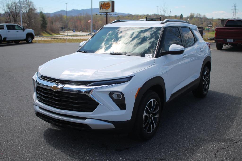 new 2026 Chevrolet TrailBlazer car, priced at $25,585