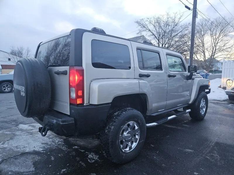 used 2006 Hummer H3 car, priced at $10,995