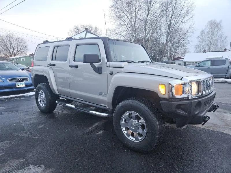 used 2006 Hummer H3 car, priced at $10,995