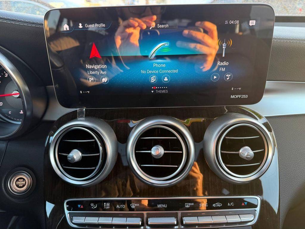 used 2022 Mercedes-Benz GLC 300 car