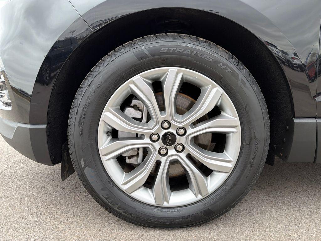 used 2023 Ford Edge car, priced at $19,384