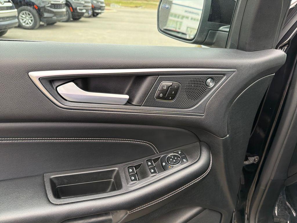 used 2023 Ford Edge car, priced at $19,384