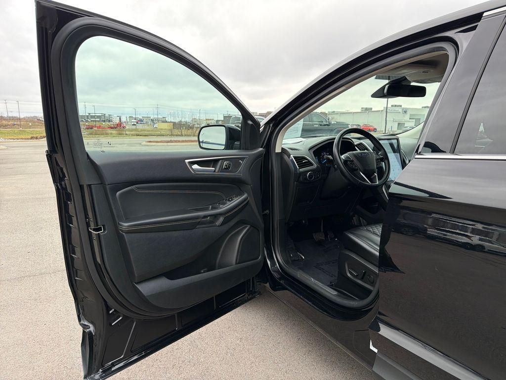 used 2023 Ford Edge car, priced at $19,384