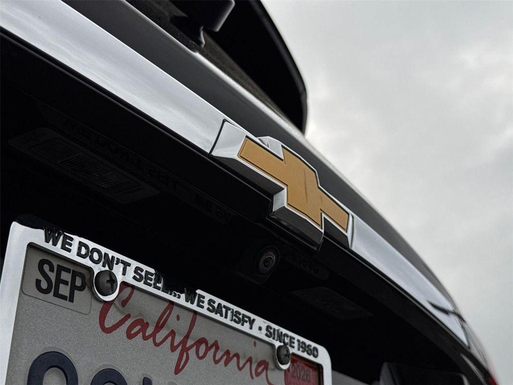 used 2023 Chevrolet Traverse car, priced at $22,190