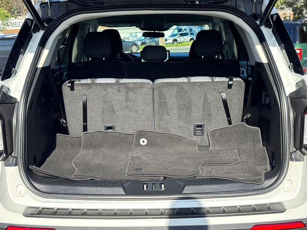 used 2025 Ford Explorer car, priced at $37,285