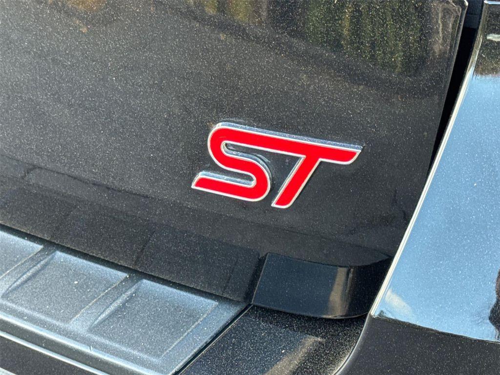 used 2023 Ford Explorer car, priced at $37,835