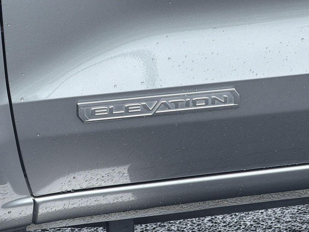 used 2023 GMC Canyon car, priced at $35,568