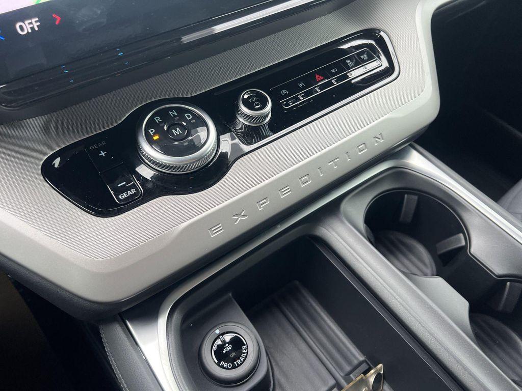 new 2026 Ford Expedition car, priced at $59,788