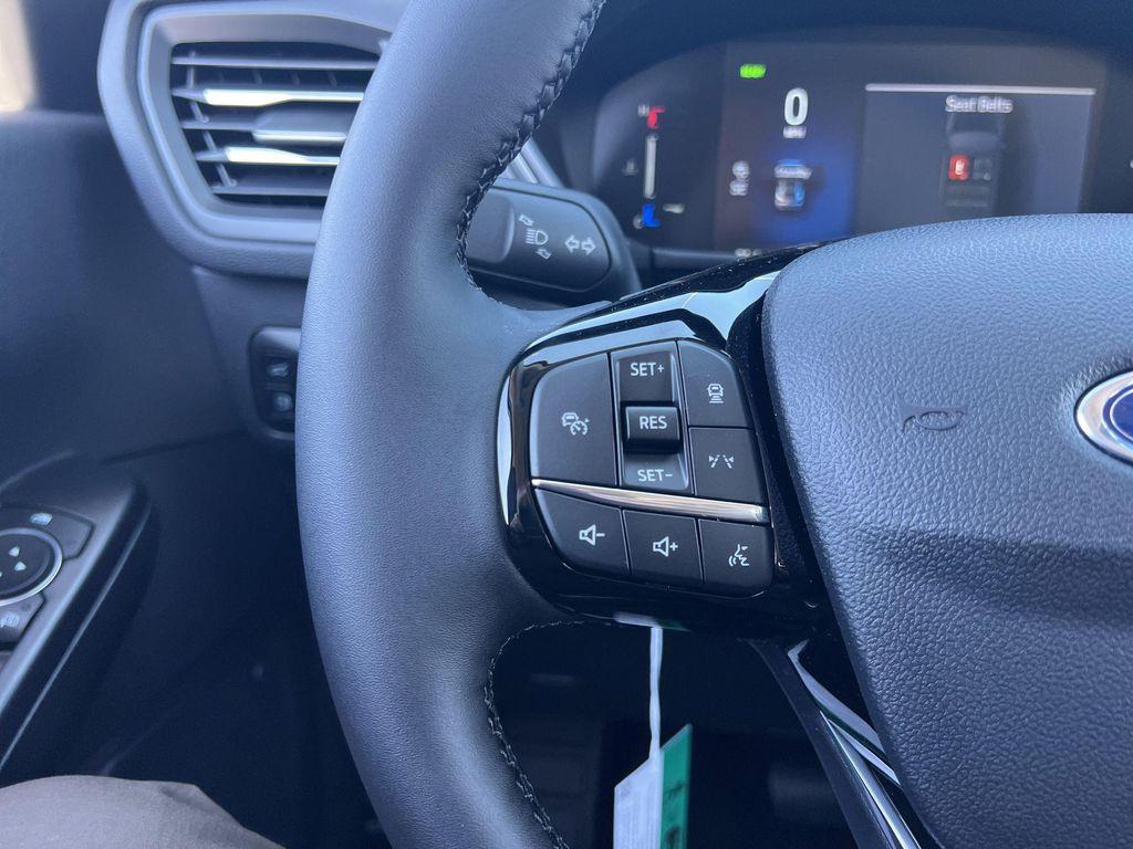 new 2026 Ford Escape PHEV car, priced at $28,492