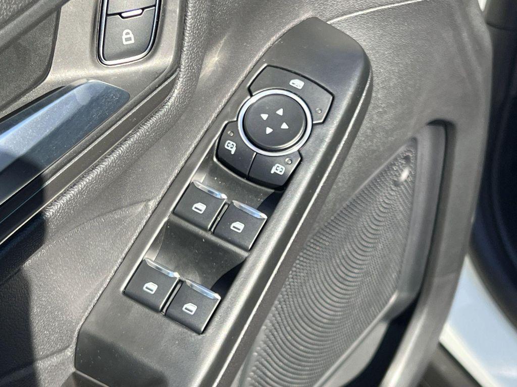 new 2026 Ford Escape PHEV car, priced at $28,492