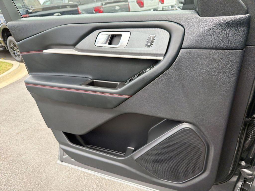 used 2025 Ford Explorer car, priced at $34,915