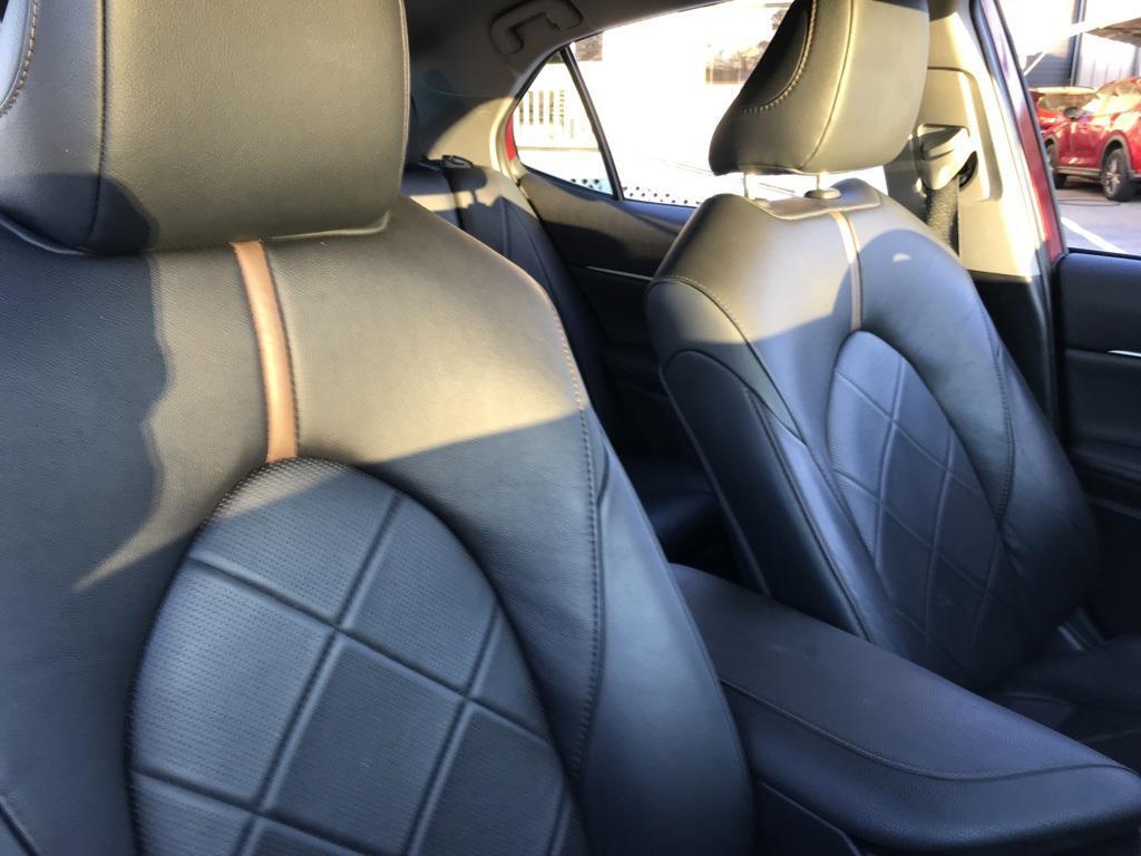 used 2019 Toyota Camry Hybrid car, priced at $24,225