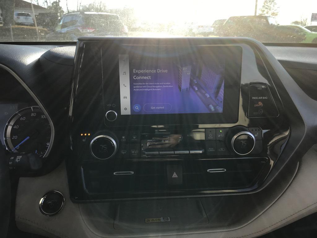 used 2023 Toyota Highlander Hybrid car, priced at $35,240