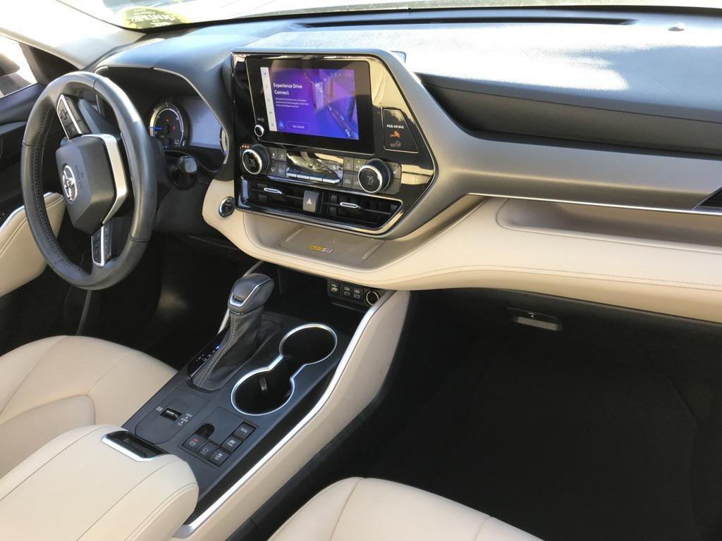 used 2023 Toyota Highlander Hybrid car, priced at $35,240