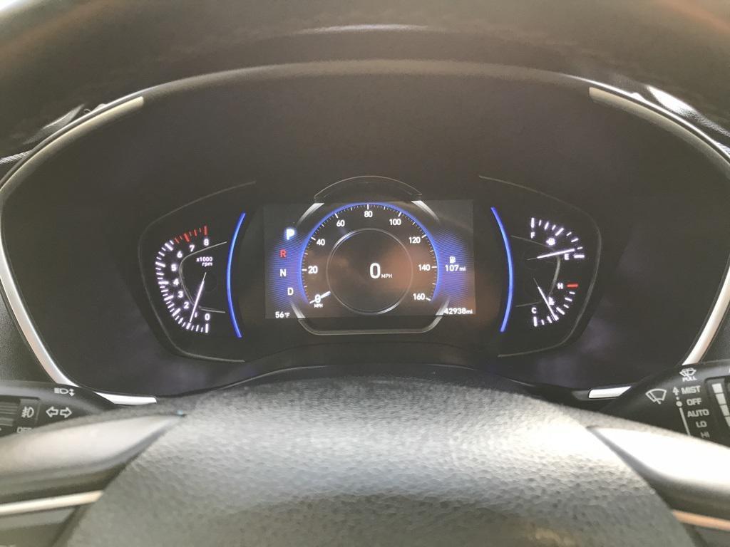 used 2020 Hyundai Santa Fe car, priced at $22,250