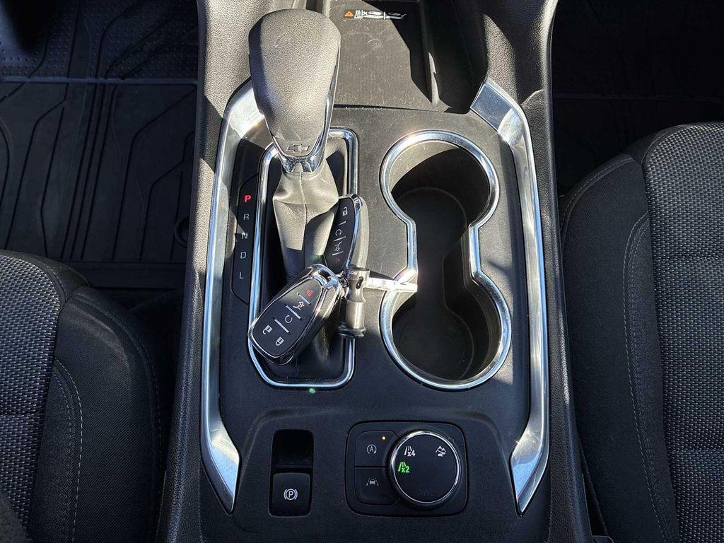 used 2023 Chevrolet Traverse car, priced at $28,993