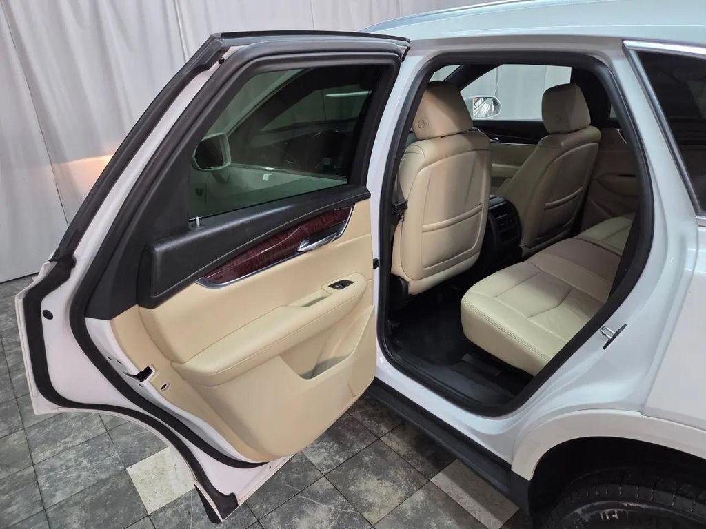 used 2018 Cadillac XT5 car, priced at $14,250