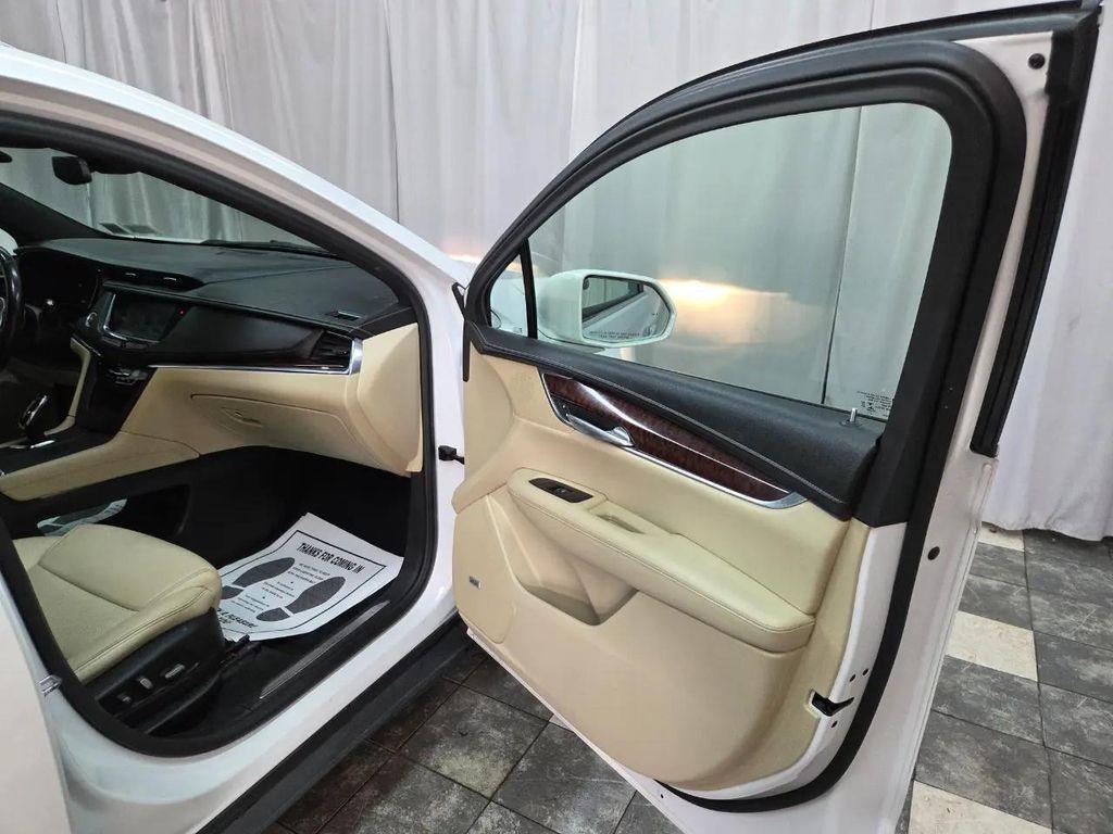 used 2018 Cadillac XT5 car, priced at $14,250