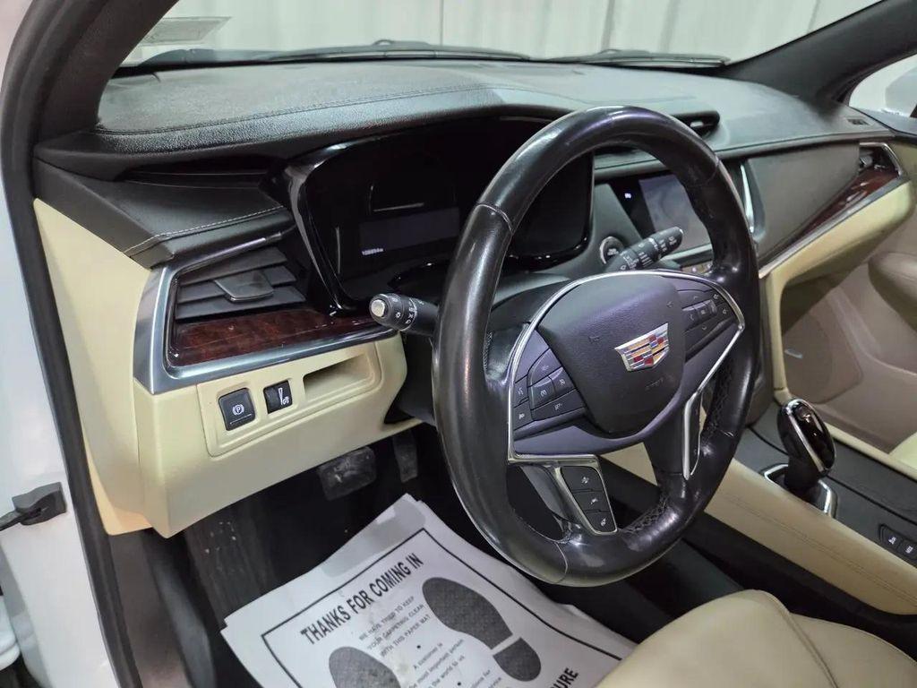 used 2018 Cadillac XT5 car, priced at $14,250