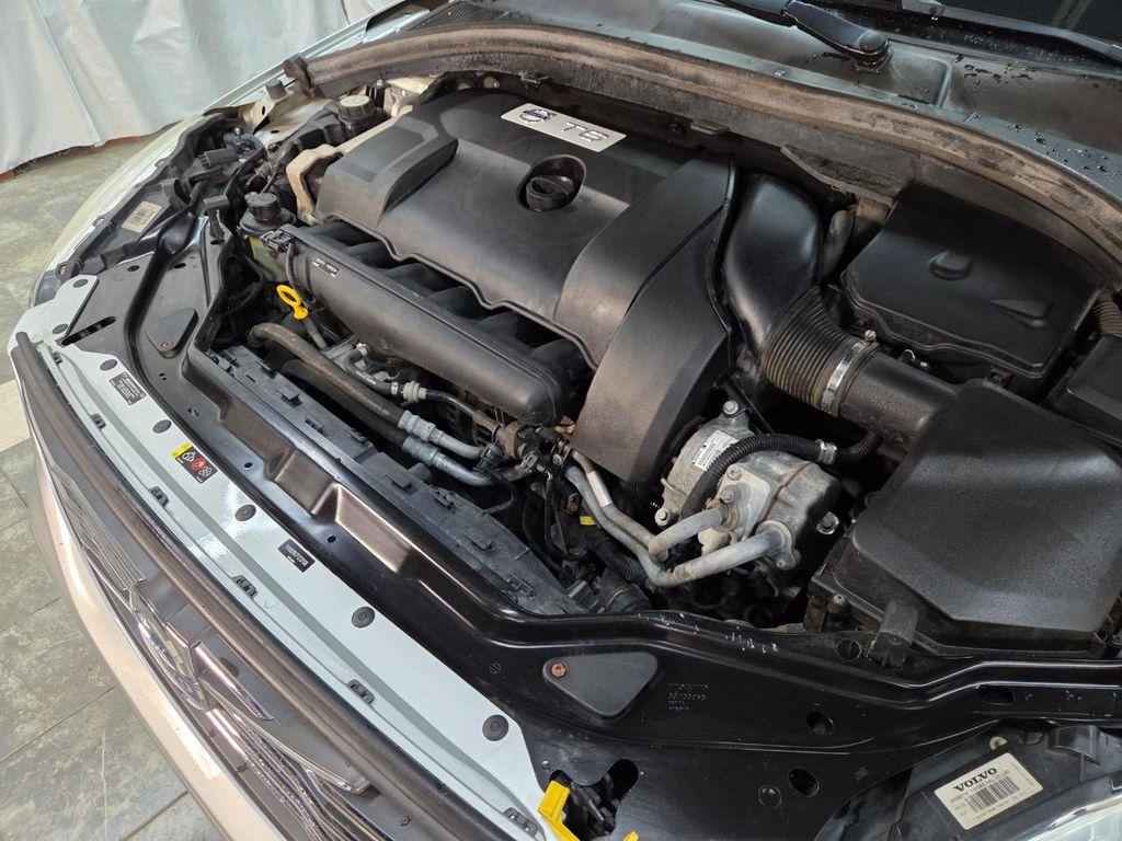 used 2015 Volvo XC60 car, priced at $9,995