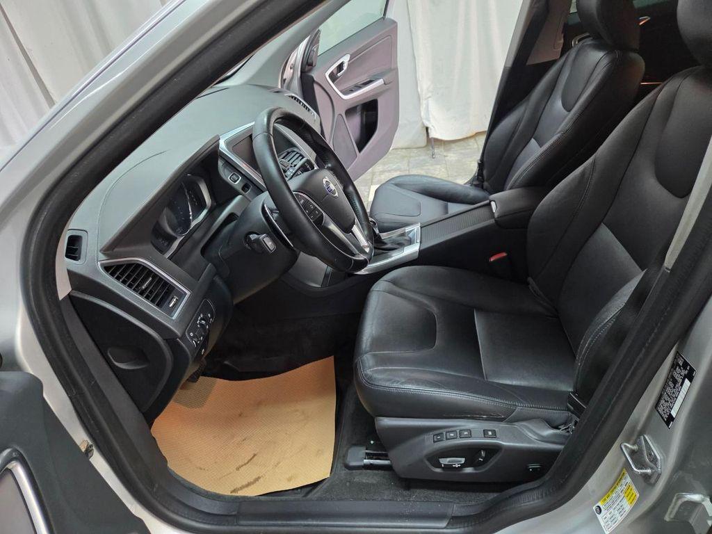 used 2015 Volvo XC60 car, priced at $9,995