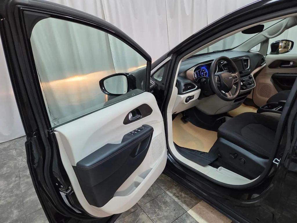 used 2018 Chrysler Pacifica car, priced at $14,995