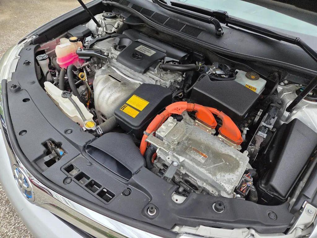used 2014 Toyota Camry Hybrid car, priced at $13,895
