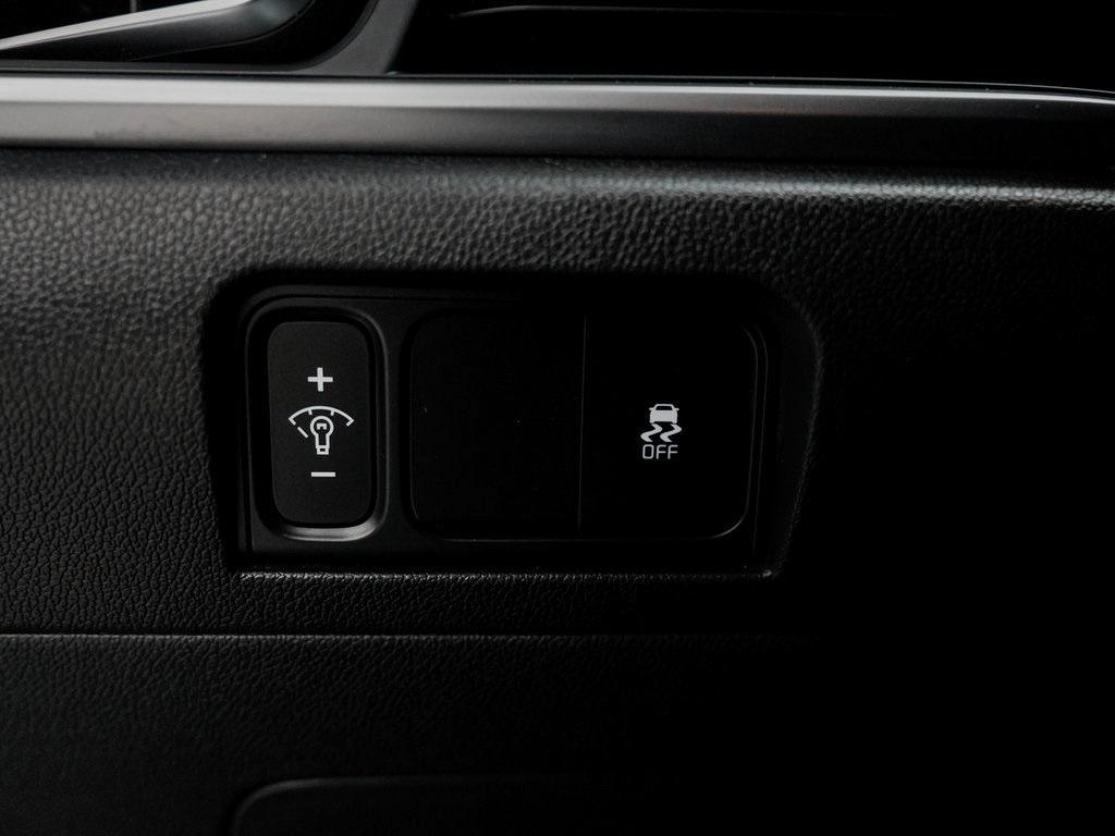 used 2025 Kia Sorento car, priced at $29,740