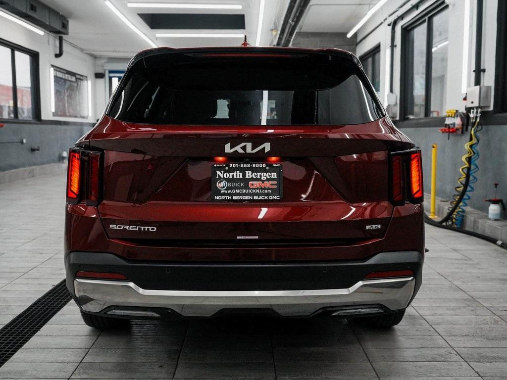 used 2025 Kia Sorento car, priced at $29,740