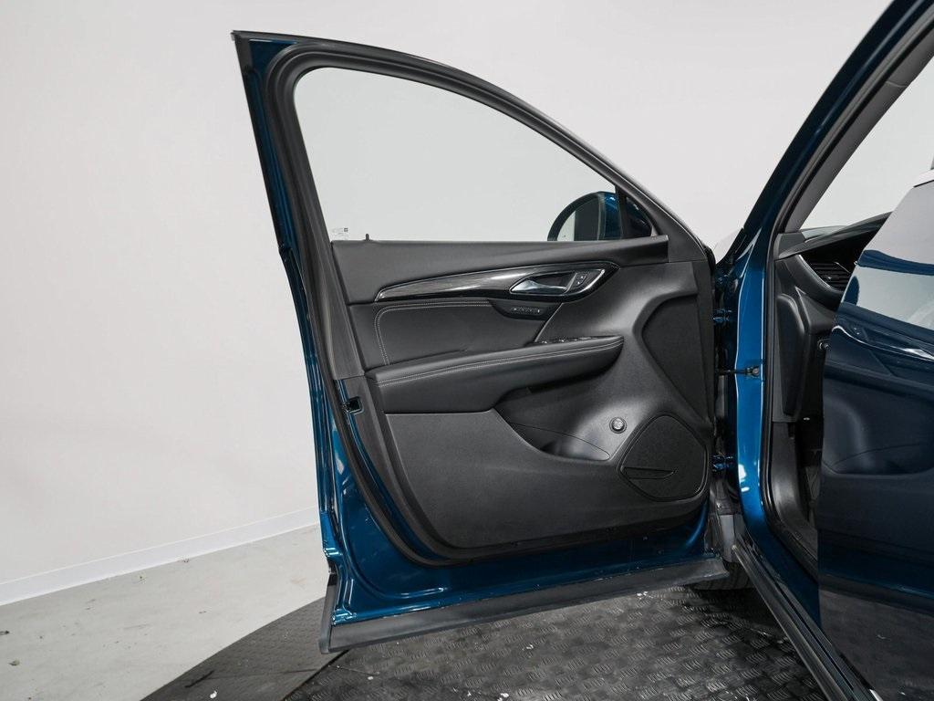 used 2023 Buick Envision car, priced at $28,990