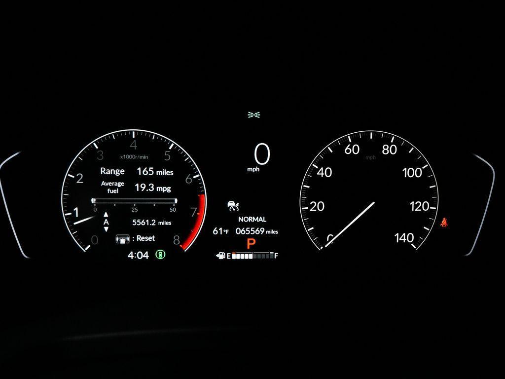 used 2025 Honda Pilot car, priced at $34,990